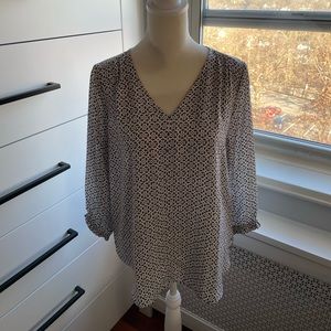 Loft withe and grey blouse